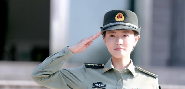 陆毅|涉案剧《人民警察》将播，陆毅警察形象出镜，女主也是飒爽英姿