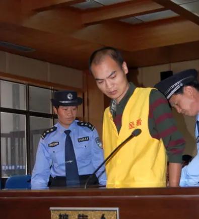 案例 南京夫妇有钱买豪宅,没钱还30万外债,债主将其一家3口灭门