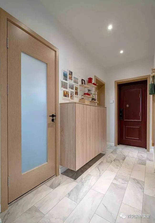 装修里头,悬浮设计看起来很高级