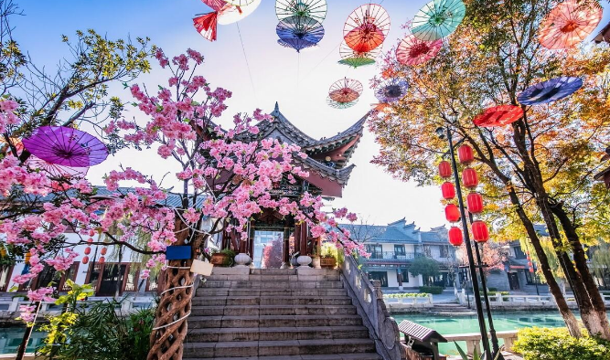 昆明|楚雄市气候比昆明还要舒适，四季凉爽入秋，避寒避暑都很好