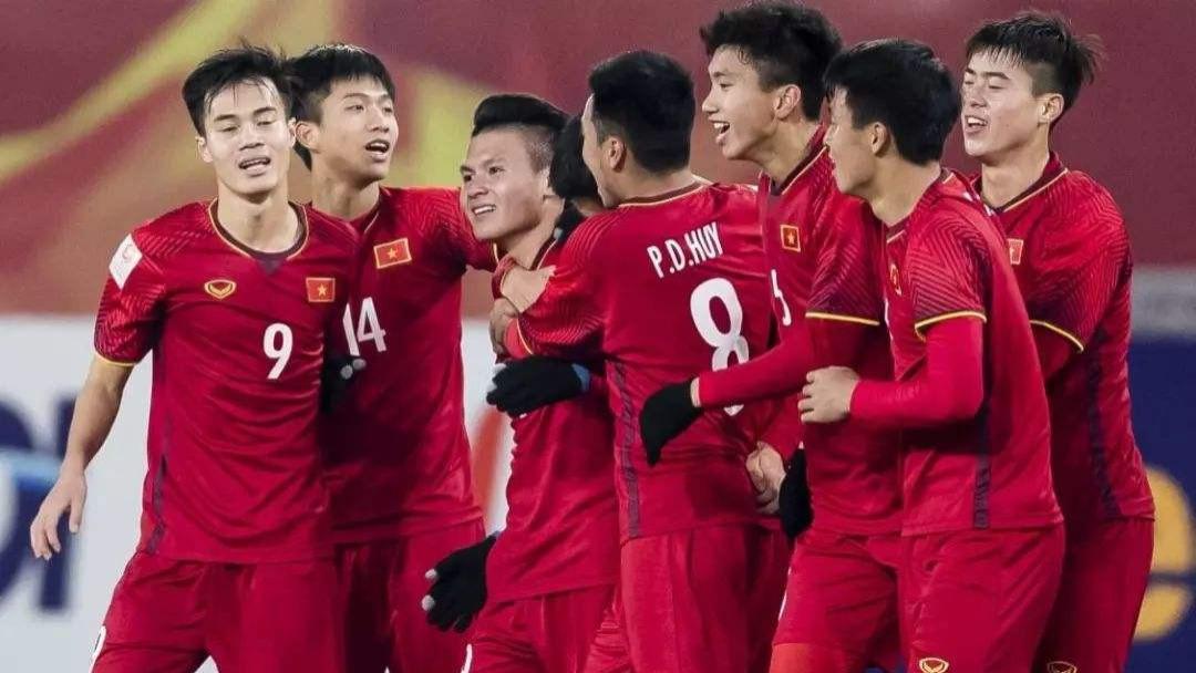 中国队|从0-4到3-4！越南女足遭连败，挑战中国队成奢望，大黑马爆冷夺冠