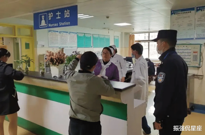 02年一女护士给同事注射不明液体致死,庭审时笑称:我就开个玩笑