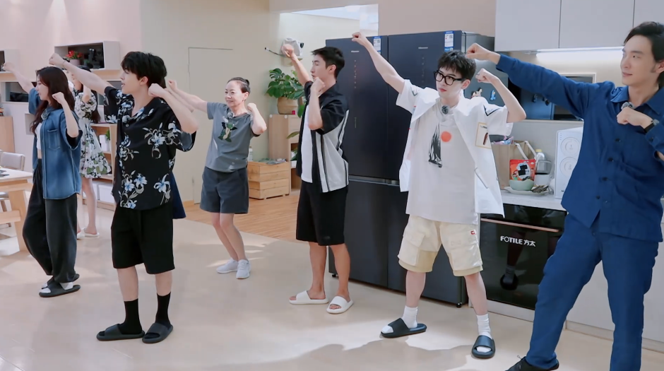 宋丹丹|宋丹丹离开桃花坞后,吴牧野不装了,李雪琴彻底放松,大家很开心