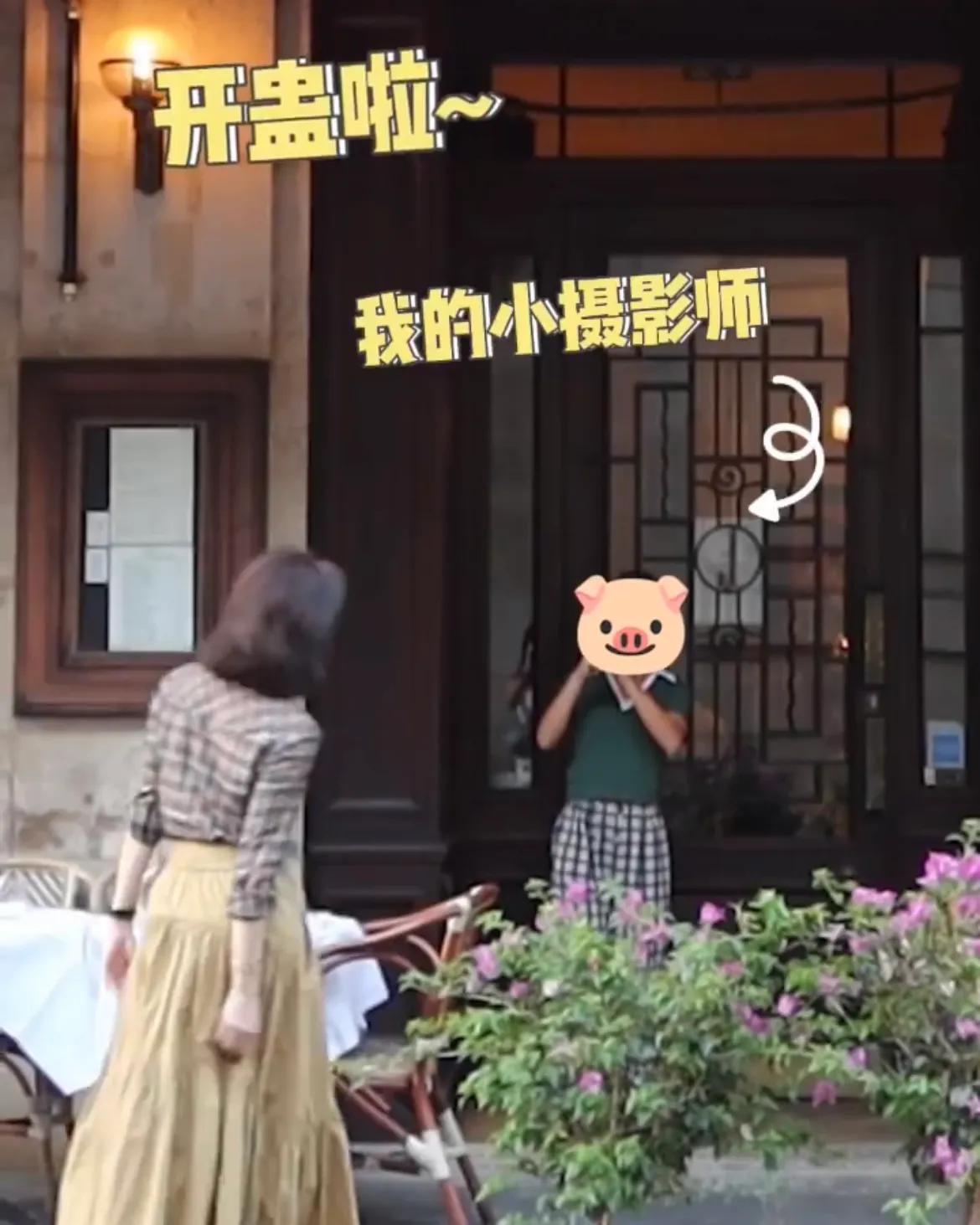 陈冲|50岁黎姿久违秀美腿,穿短裙踩红色高跟鞋,又美又飒女神范依然