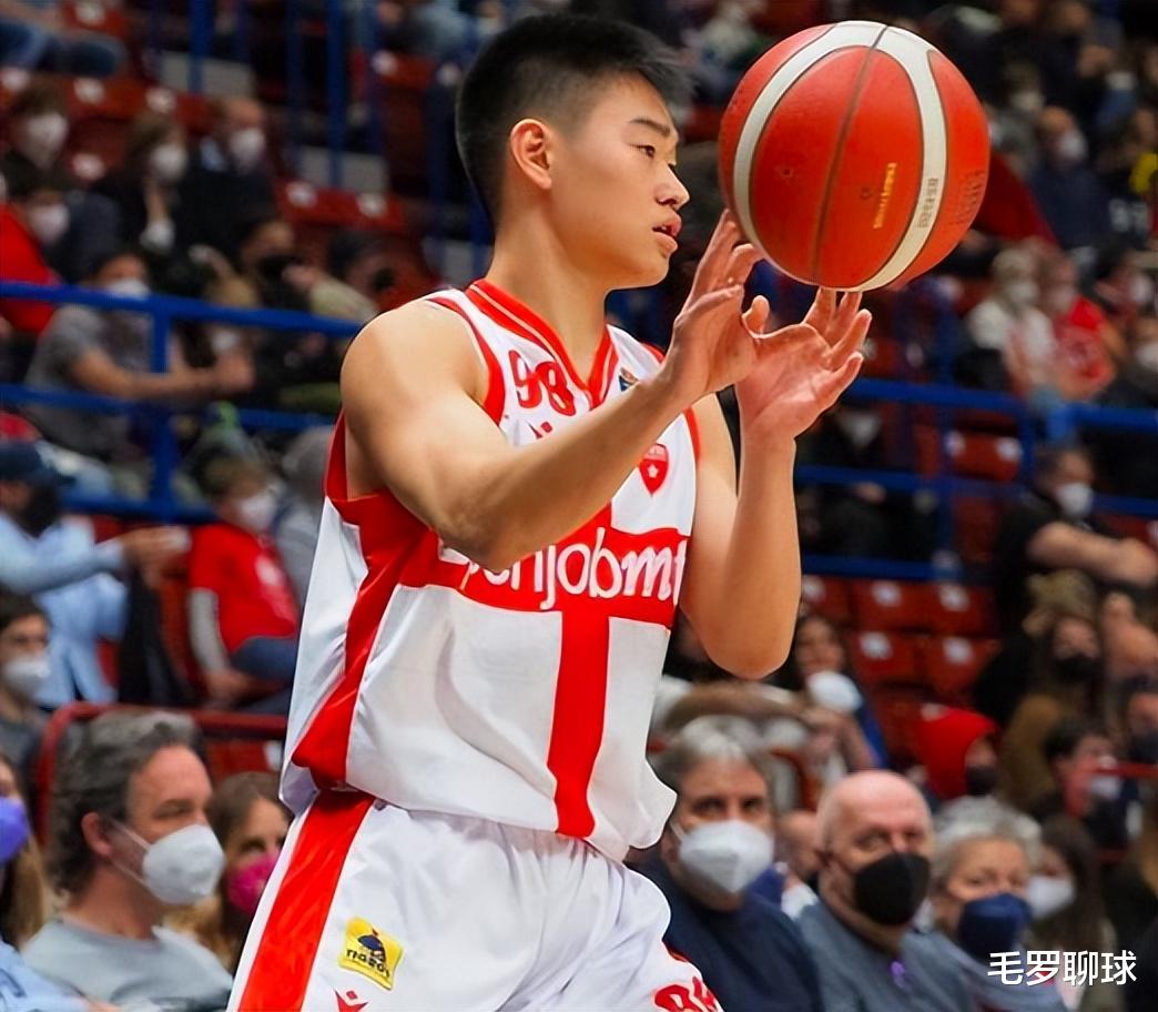 意大利队|27分、36分！16岁中国男篮小将扬威意大利，恭喜姚明杜锋收获英才