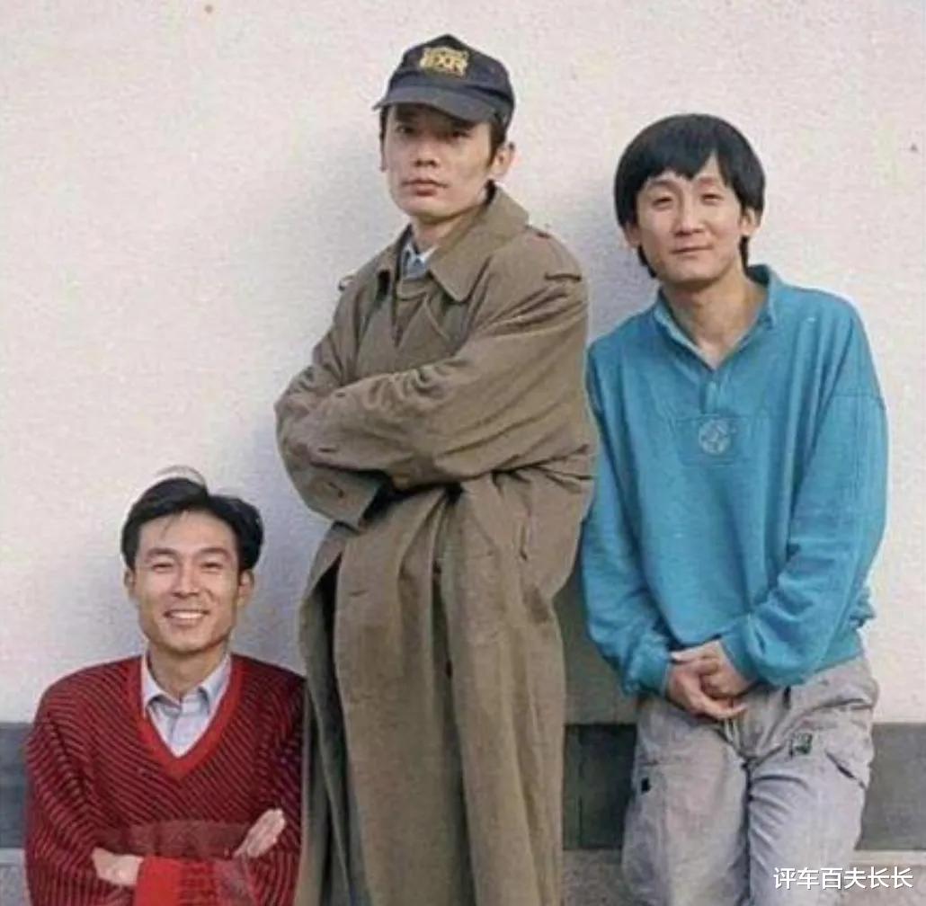 梁天|老戏骨梁天和好友聚餐，主动付钱一个包上万元