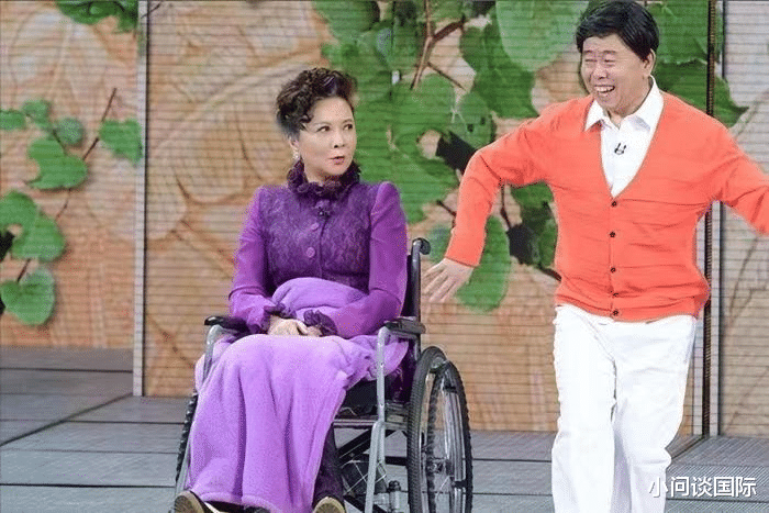 潘长江|潘长江现身春晚排练引嘘声一片，无德艺人仍可上春晚，果然有品位