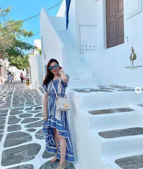 香槟|富士康老板娘罕秀恩爱,与71岁老公喝香槟庆祝结婚13年,仍想拼4胎!