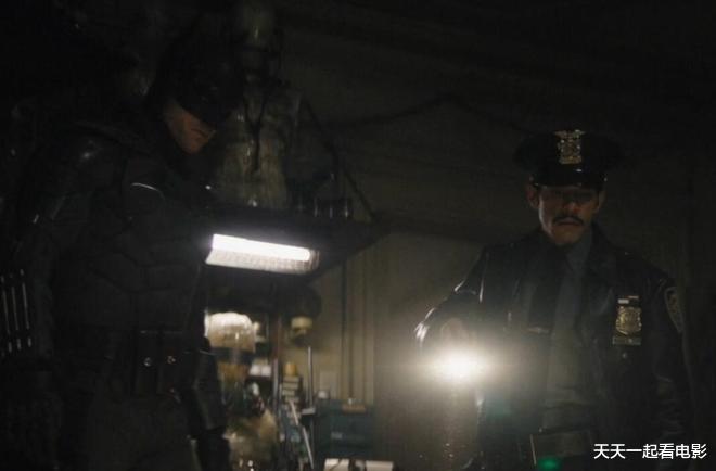 新蝙蝠侠|《新蝙蝠侠》最真实的蝙蝠侠,蝙蝠侠是疯子,哥谭陷入恐慌的源头