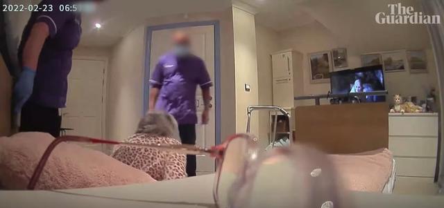 英国众怒!痴呆老人入住每月收费6万高档养老院,却被残忍虐待!