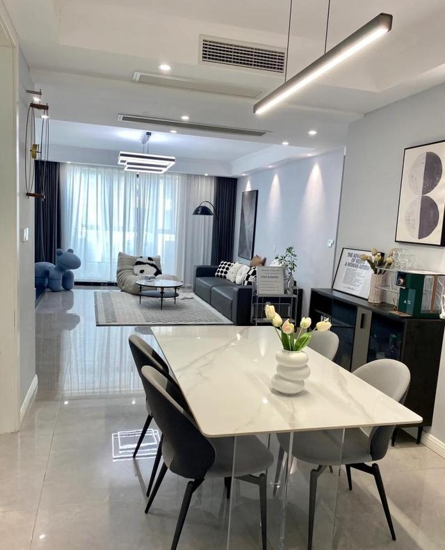 小县城躺平不丢人!27岁宝妈的130现代简约风格,太舒服了