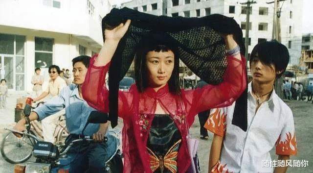 周海媚|6位被吹成“老戏骨”的女星，个个演技平平，年龄大并不等于老戏骨