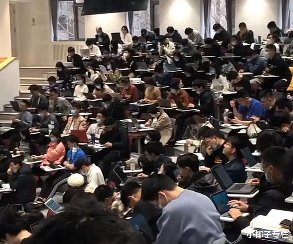 清华大学|清华大学近期1张惹争议的照片曝光,点醒了多少放纵成瘾的年轻人