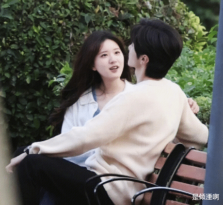 赵露思|赵露思《偷偷藏不住》路透养眼！和陈哲远亲昵互动，粉丝：嗑到了！