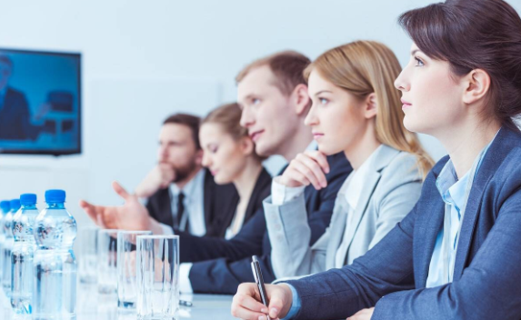 |职场上,不要说别人的话