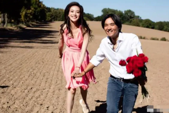 冯德伦|兜兜转转“万花丛中过的”他冯德伦，还是选择了最开始那个她