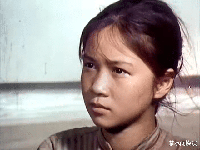 整容|脸僵面肿耳变形，这10位明星本可以自然老去，偏要整容成“畸形”