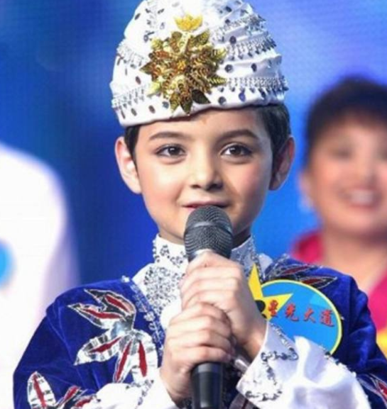 童星|幼年时灵气逼人，成年却胖成“土肥圆”，这七位发福的童星太可惜