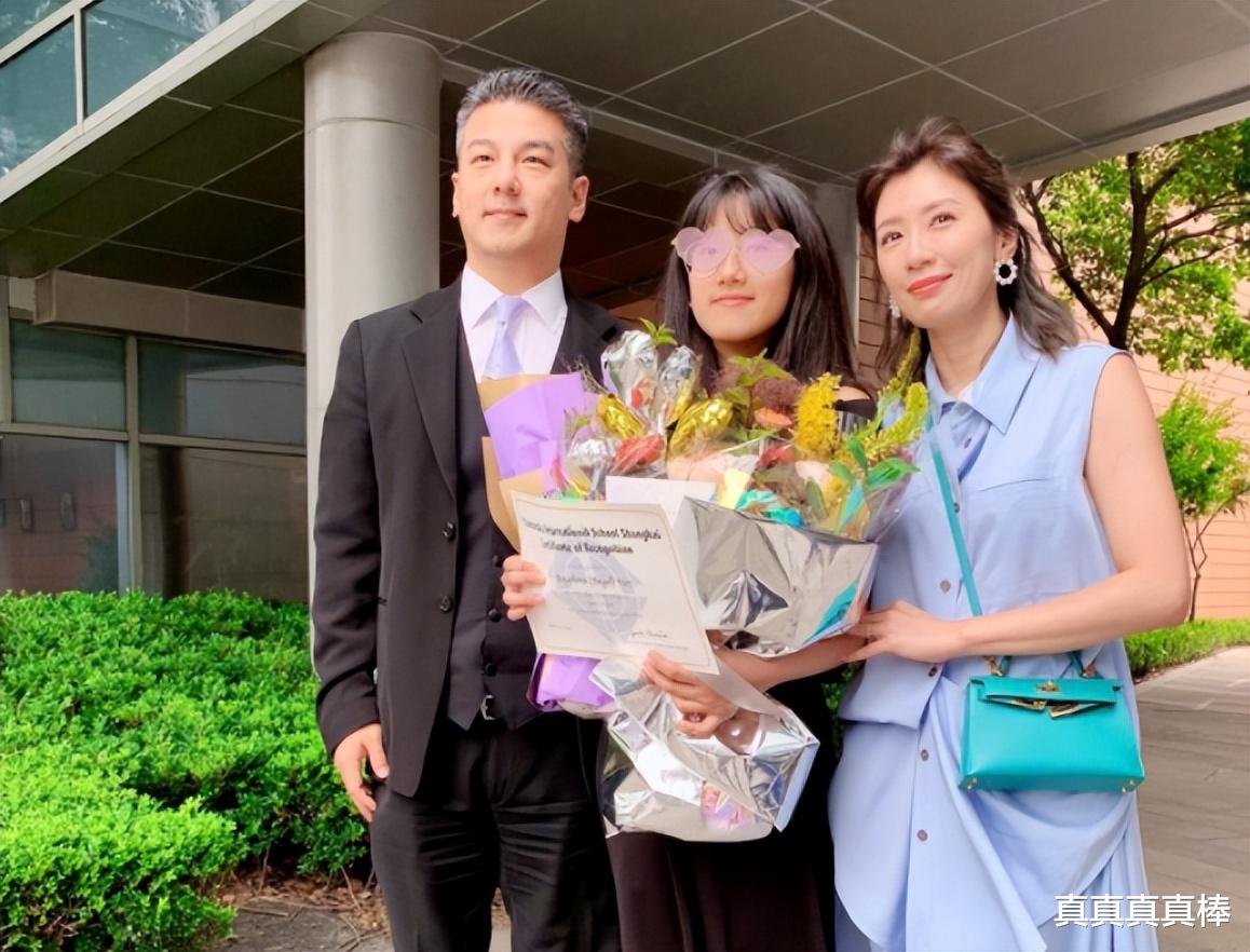 李嫣|同样是泳装,王菲的女儿,焦恩俊的女儿,贾静雯的女儿,有差吗?