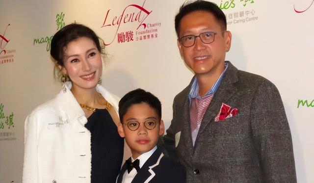 梁洛施|与富豪分手11年，如今靠儿子身价超10亿，梁洛施让李嘉欣自愧不如