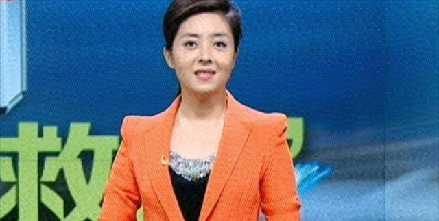 2015年,知名女主持酒后在路边“小解”,10分钟后命丧江边