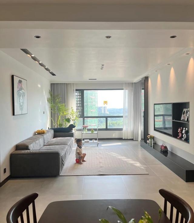 湖南夫妇拒绝“过度装修”,把146家装修得堪称教科书,超有品味