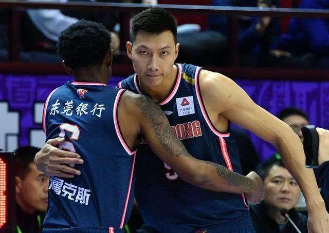 广东男篮|广东输球后再收噩耗，跟队记者官宣，球队得分王正式告别本赛季