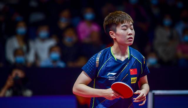 巴塞罗那|日本女单大获全胜！3：2惊险击败中国选手，挥舞球拍4人全部晋级