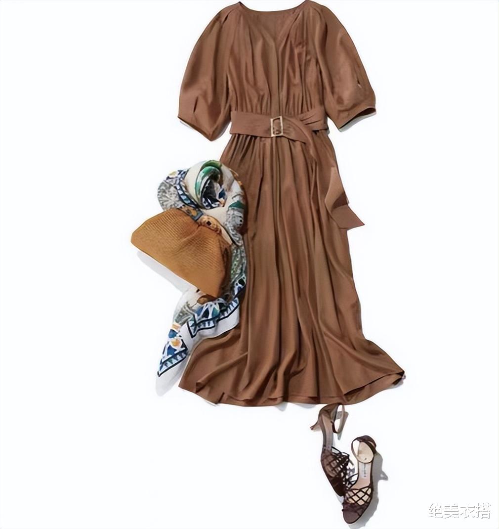 “连衣裙”穿对了，你才优雅！揭秘骨骼穿搭法的真相，很少人知道