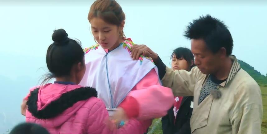 刘思琦|“变形计”巨婴:16岁吃饭要人喂,指甲需姑姑剪,每月开销四五万