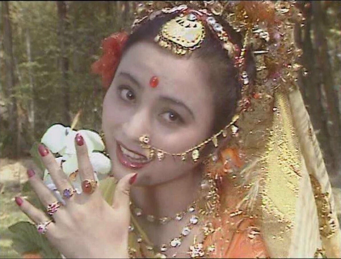 刘亦菲|李玲玉唱着“甜歌”,过着 咸苦人生,因离婚抑郁,嫁老外分居11年