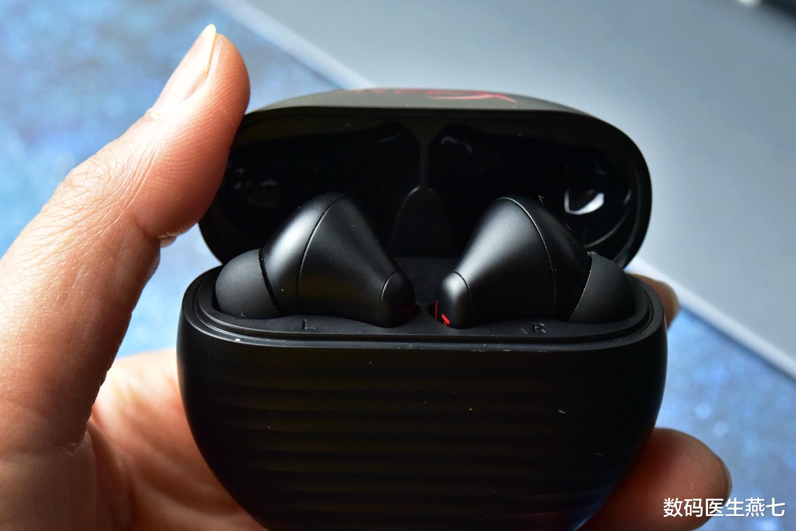 抖音|价格惊喜的游戏TWS耳机鉴赏,大牌出品、原汁原味电竞风
