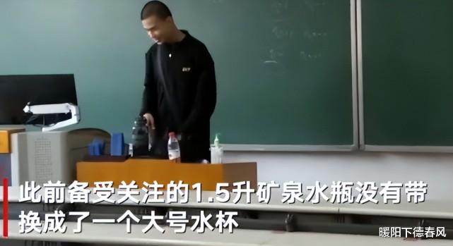 韦东奕 托尼老师为韦神设计“新发型”，气质一下就上来了，瞬间变得更帅