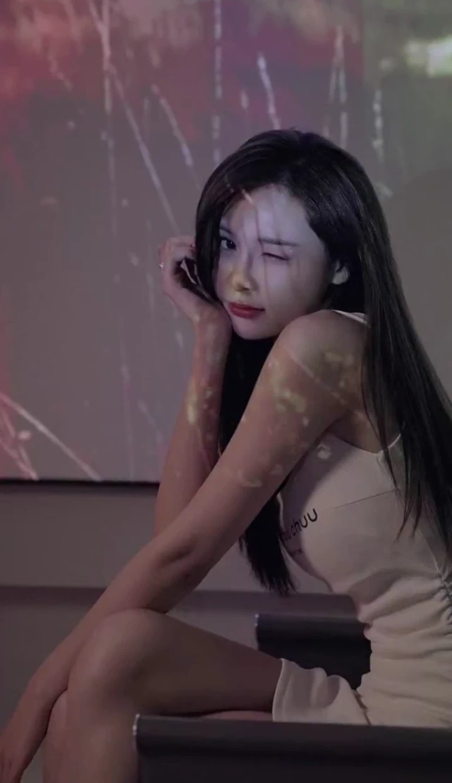 张兰|汪小菲为张颖颖疑与母亲闹掰,张兰委屈发声,表态想念孙儿们