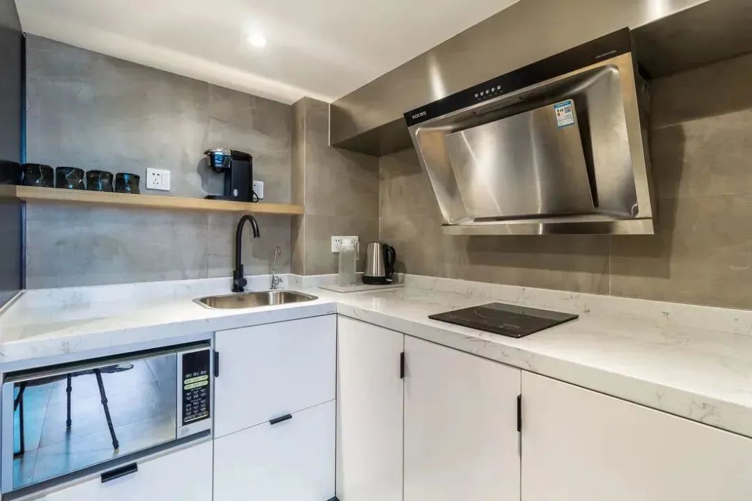 50㎡小户型装成LOFT公寓,现代简约风格,高级白领的都市生活