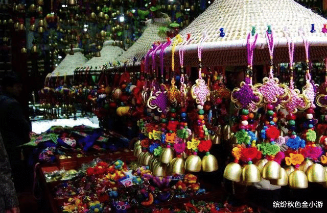 |四方街在哪个古城？这里有什么好玩的地方，有哪些值得买的特产？