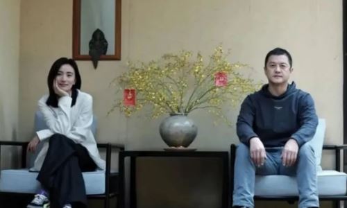 李亚鹏|王菲前夫李亚鹏承认再婚 现任妻子海哈金喜小他19岁