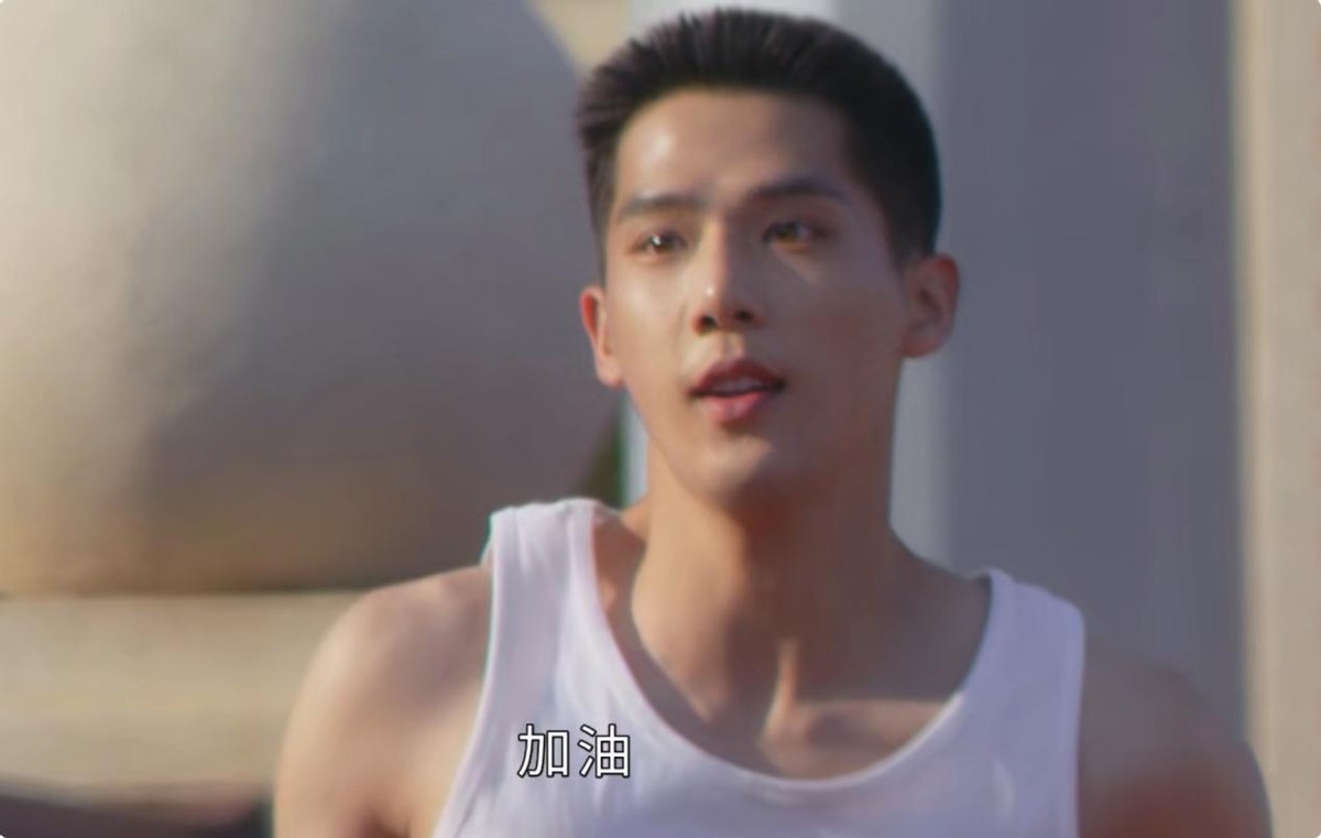 炽道|男主粉底太厚脱妆,滤镜模糊,镜头乱晃,《炽道》2集就劝退我