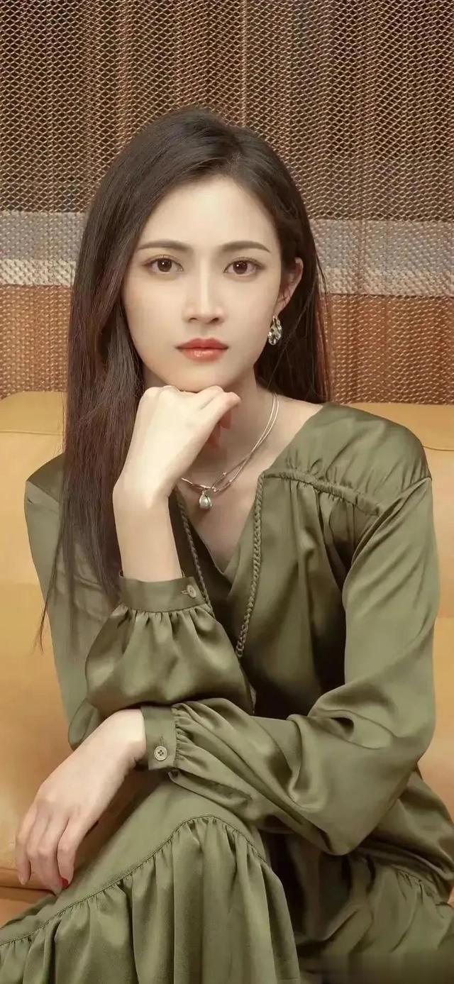 陈钰琪|惊艳美女陈钰琪,娱乐圈一股清流