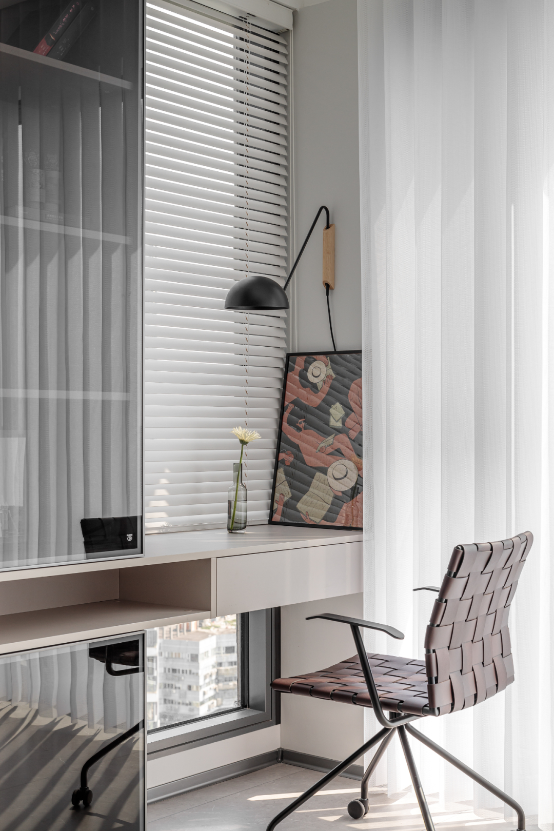 96㎡极简风格,无彩色空间+乐高收纳柜,内敛的居家氛围!