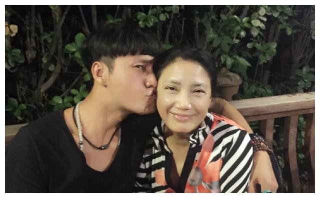 影帝|这些影帝和影后居然都是她的学生