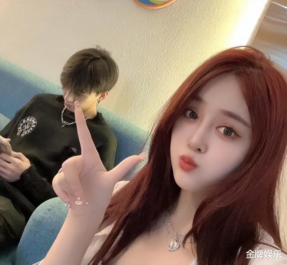 网红庄慕卿车祸离世!随口说的玩笑话一语成谶,女友蹭热度惹争议