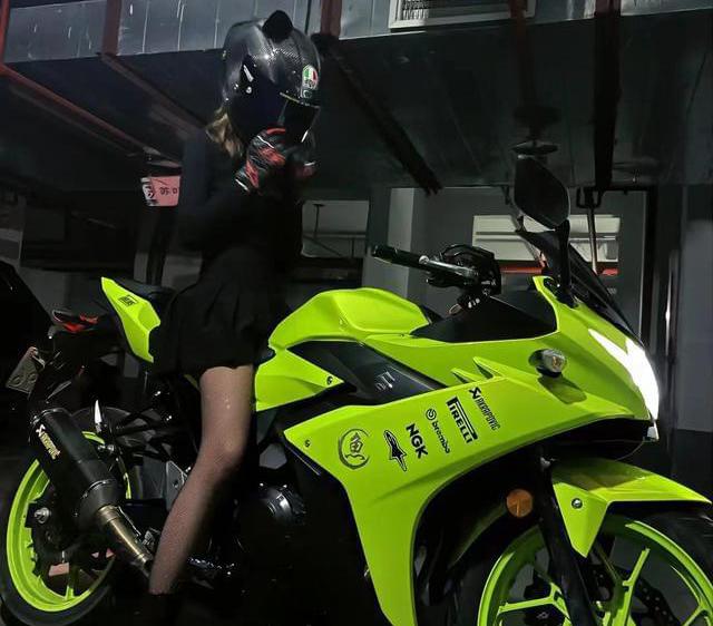 耍酷代价!21岁网红“与逆行摩托撞车”遇难:2名陪骑女孩身亡!