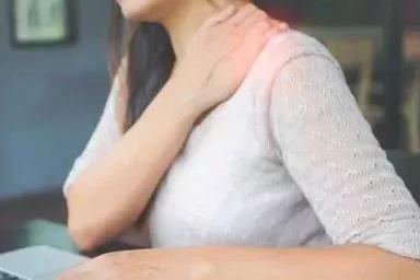 尿酸|如果体内尿酸高,或许身体有3个“表现”,避免肾衰竭,早看早好