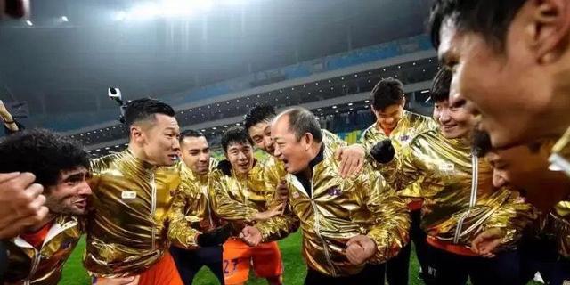 山东泰山|意外！曝山东泰山功勋队长怒喷主帅郝伟，一番话太辣眼睛！