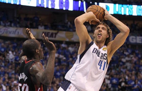 麥迪|美媒評(píng)NBA歷史得分手金字塔：歐文5檔，麥迪庫(kù)里3檔，1檔三人共享