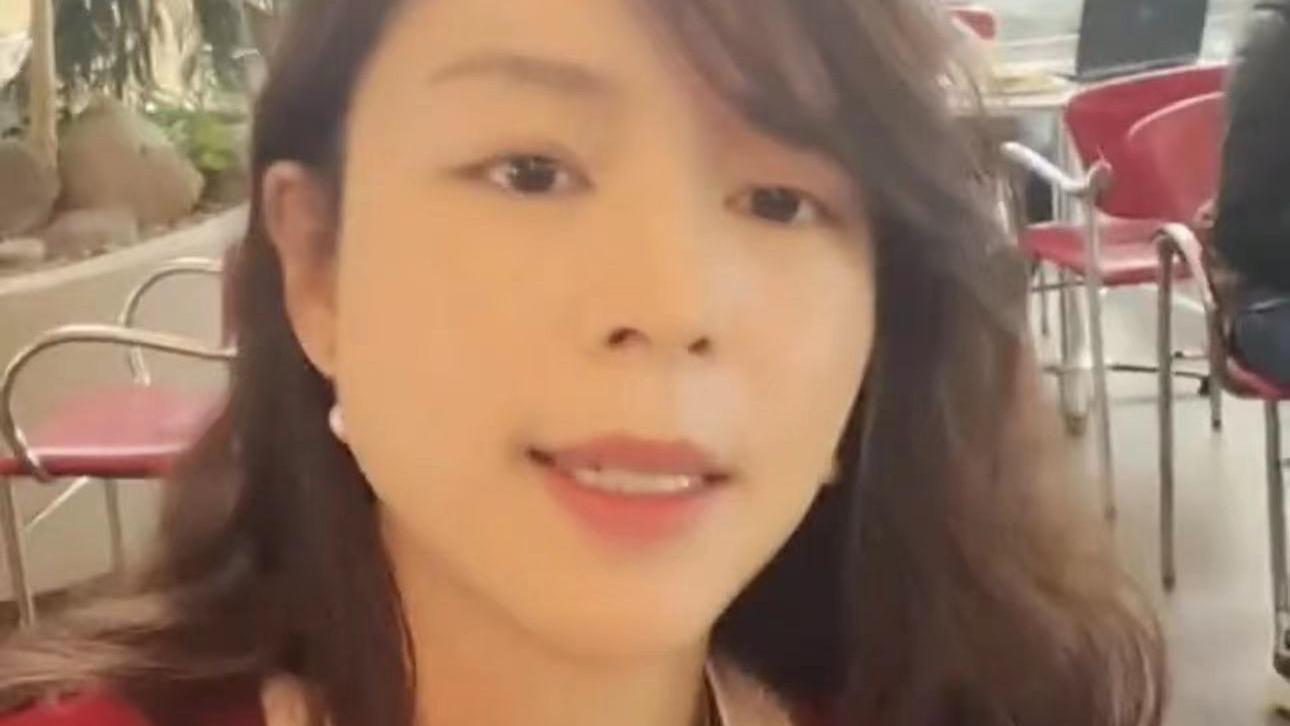 张静初|42岁张静初回国素颜惊艳！半夜紧急复习考托福，被疑将要出国移民