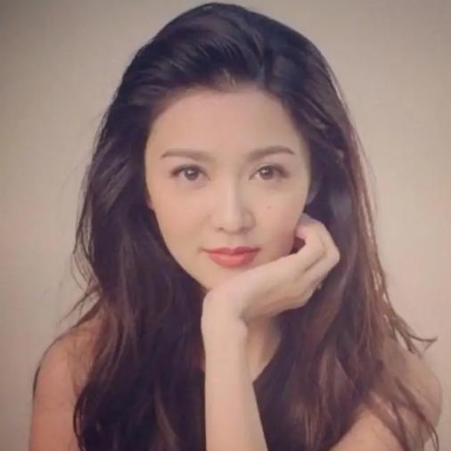 薛凯琪|40岁薛凯琪高开低走，近照依旧靓丽却不像本人，网友：刀动多了