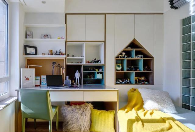 小卧室这些设计,看着不起眼,但能让空间“宽敞”起来,建议看看