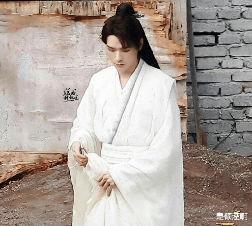 龚俊|杨幂《狐妖小红娘》红衣路透曝光！龚俊白衣也不错，状态令人惊艳